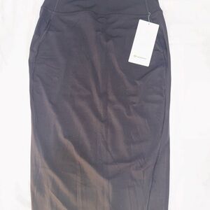 Lululemon slim fit skirt